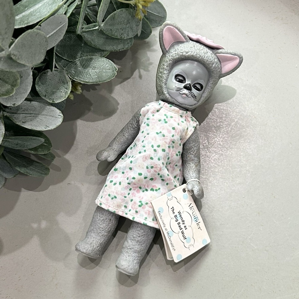 Madame Alexander Dolls‎ 2010 McDONALDS 5" BAD WOLF WENDY, Eyes Open And Close